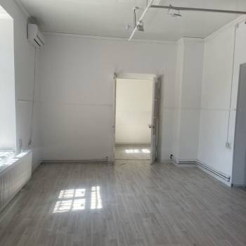 Сдается Нежилое помещение, 81,7 м²