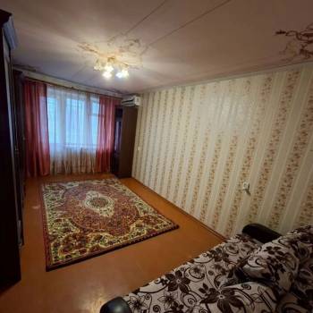 Сдается 1-комнатная квартира, 35 м²