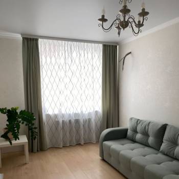 Сдается 1-комнатная квартира, 42 м²