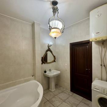 Сдается 2-х комнатная квартира, 89,9 м²