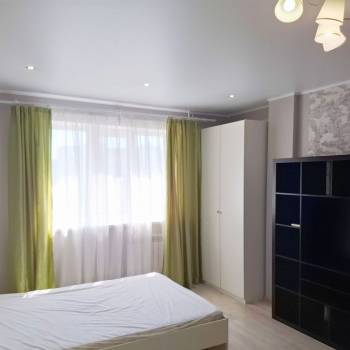 Сдается 1-комнатная квартира, 43 м²