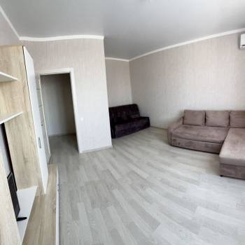 Сдается 1-комнатная квартира, 38 м²
