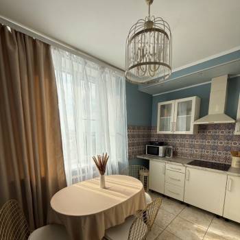 Сдается 2-х комнатная квартира, 60 м²