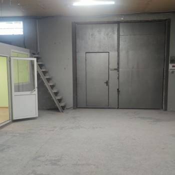 Сдается Нежилое помещение, 320 м²