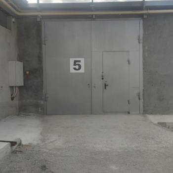 Сдается Нежилое помещение, 320 м²