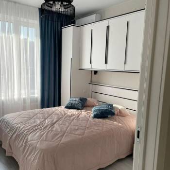 Сдается 1-комнатная квартира, 50 м²