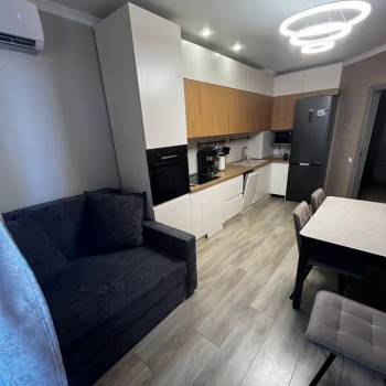Сдается Многокомнатная квартира, 64 м²