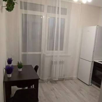 Сдается 1-комнатная квартира, 43 м²