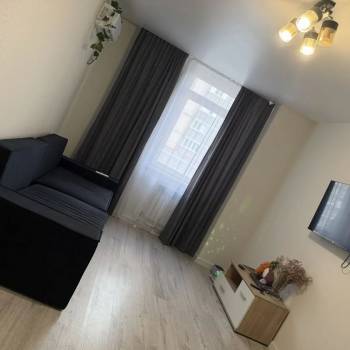 Сдается 1-комнатная квартира, 43 м²