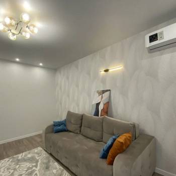 Продается 1-комнатная квартира, 40 м²