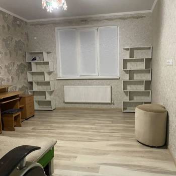 Сдается 1-комнатная квартира, 40 м²