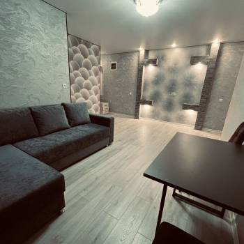 Сдается Многокомнатная квартира, 58 м²