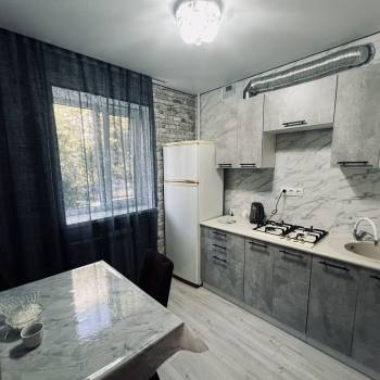 Сдается Многокомнатная квартира, 58 м²