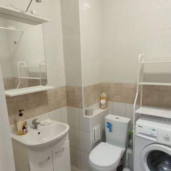 Продается 1-комнатная квартира, 41 м²