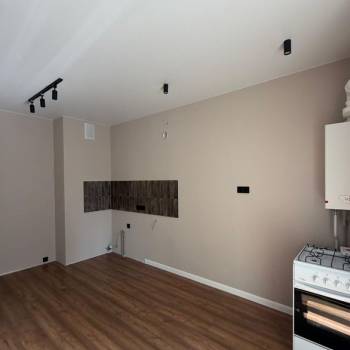 Продается 1-комнатная квартира, 30,4 м²