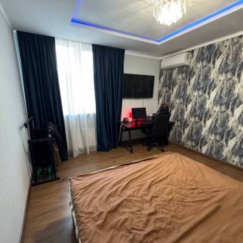 Продается 1-комнатная квартира, 40 м²