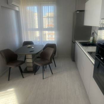 Сдается 1-комнатная квартира, 37,5 м²