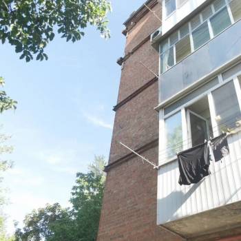 Продается 3-х комнатная квартира, 42 м²