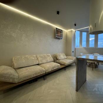 Продается 2-х комнатная квартира, 71 м²