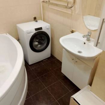 Сдается Многокомнатная квартира, 65 м²
