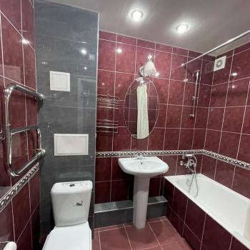 Сдается Многокомнатная квартира, 60 м²