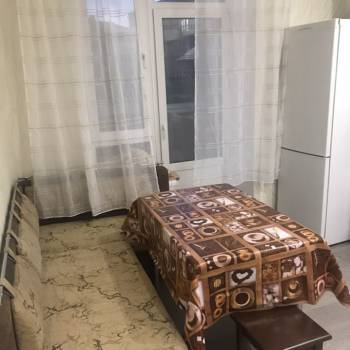 Сдается 1-комнатная квартира, 40 м²