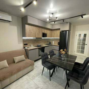 Сдается 2-х комнатная квартира, 72 м²