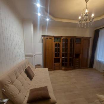 Сдается Многокомнатная квартира, 80 м²