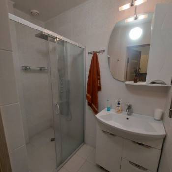 Сдается Многокомнатная квартира, 80 м²
