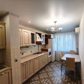 Сдается Многокомнатная квартира, 65 м²