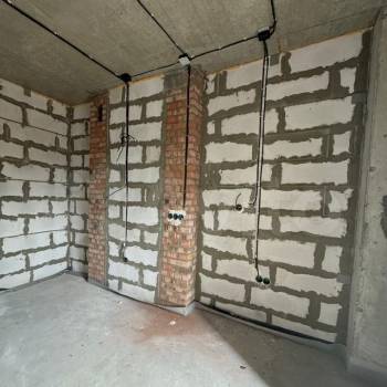 Продается 1-комнатная квартира, 43 м²
