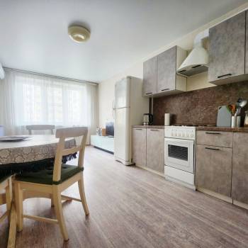 Сдается 2-х комнатная квартира, 64 м²