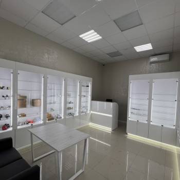 Сдается Нежилое помещение, 420 м²