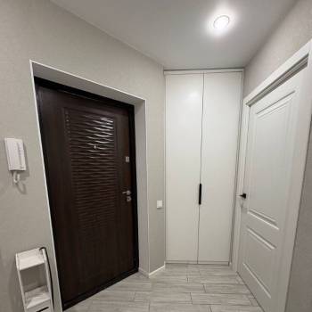 Продается 1-комнатная квартира, 37 м²