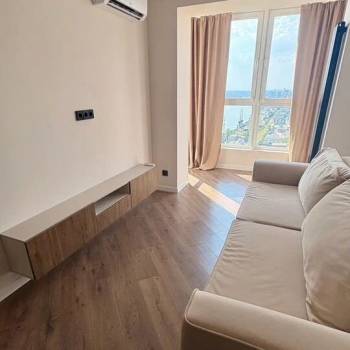 Продается 1-комнатная квартира, 44 м²