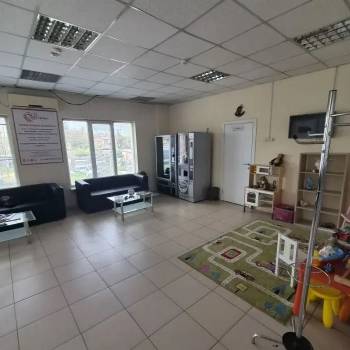 Сдается Нежилое помещение, 700 м²
