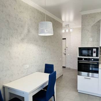 Сдается 1-комнатная квартира, 40 м²