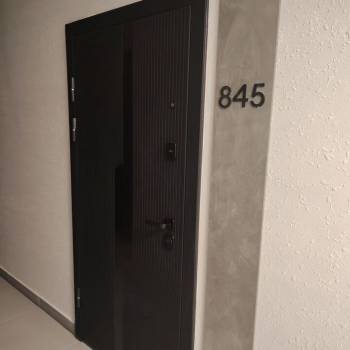 Продается 1-комнатная квартира, 42 м²