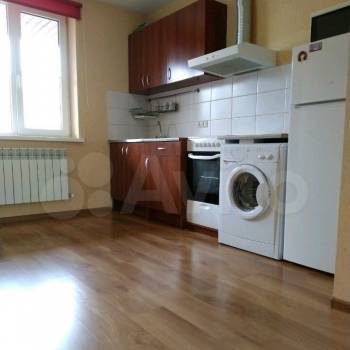 Сдается 1-комнатная квартира, 42 м²