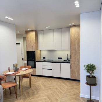 Продается 2-х комнатная квартира, 55 м²