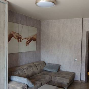 Продается 2-х комнатная квартира, 57 м²