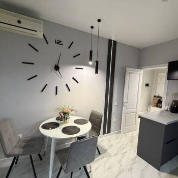 Сдается 1-комнатная квартира, 43 м²
