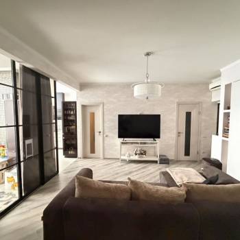 Продается 2-х комнатная квартира, 70 м²