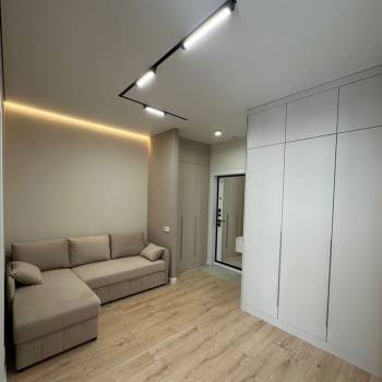 Продается 1-комнатная квартира, 35 м²