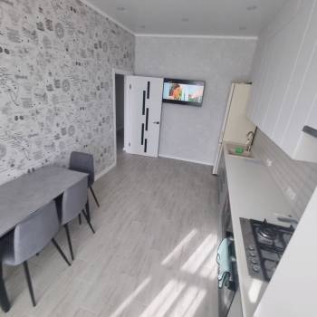 Сдается 1-комнатная квартира, 58,5 м²