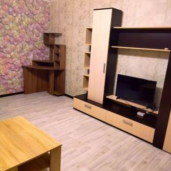 Продается 1-комнатная квартира, 42 м²