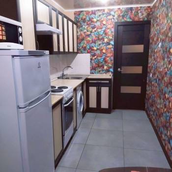 Продается 1-комнатная квартира, 42 м²