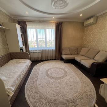 Продается 2-х комнатная квартира, 72,7 м²