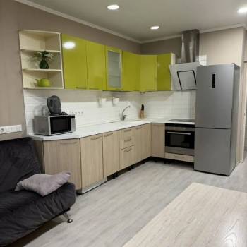 Сдается 1-комнатная квартира, 49 м²