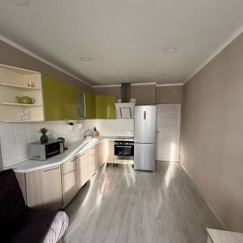 Сдается 1-комнатная квартира, 49 м²
